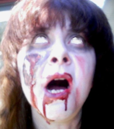 [zombie-face-closeup.jpg]