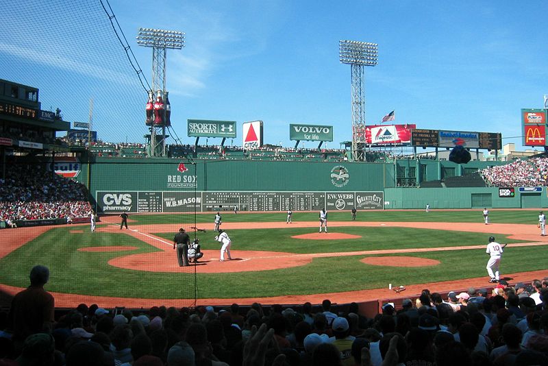 [800px-Fenway_Park_Home_Plate_and_Green_Monster.jpg]