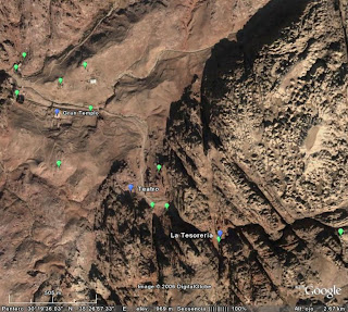 teatro el primero creciendo Lugares interesantes: Google Earth y Google Maps: Petra