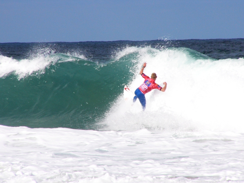 surf 30 - eliminatoria tercera ronda billabong pro mundaka 2007 - mick fanning vs hodei collazo