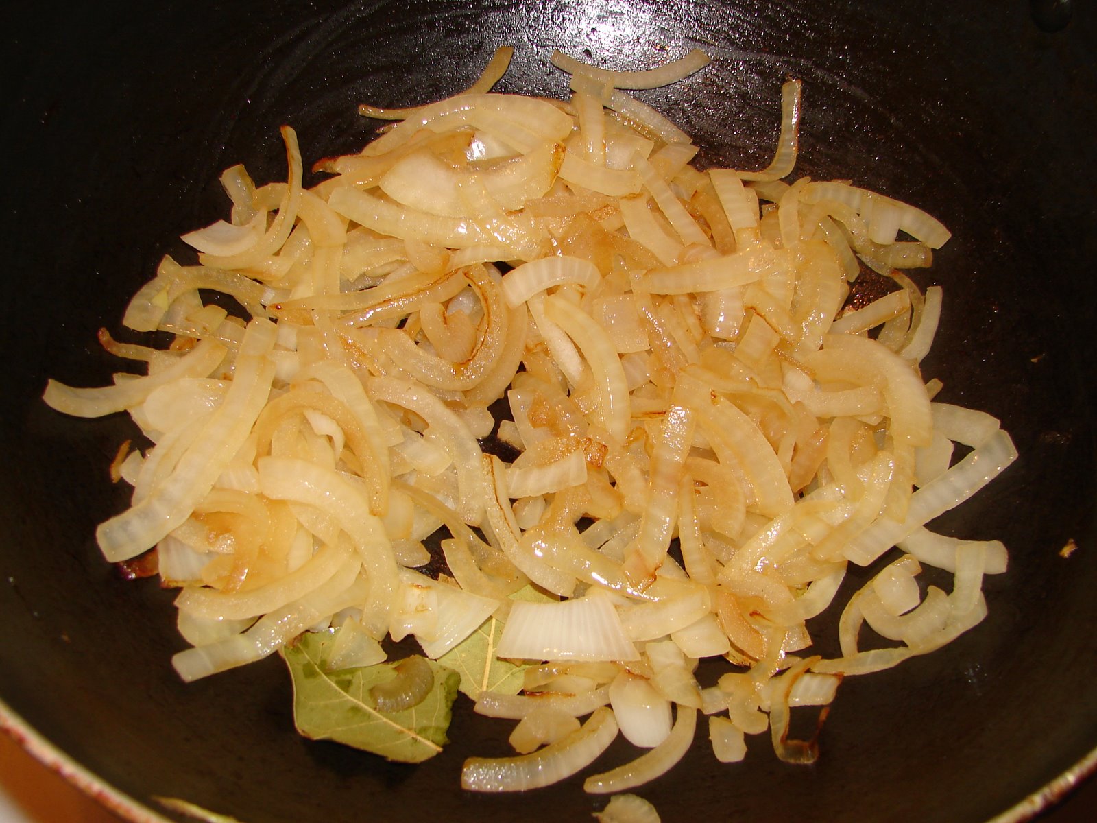 [frying+onions.JPG]