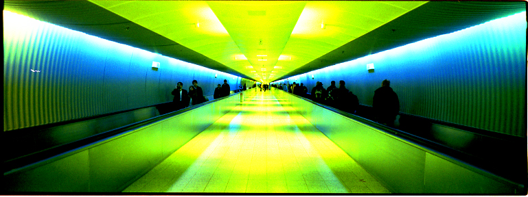[pano+airport+tunel.jpg]
