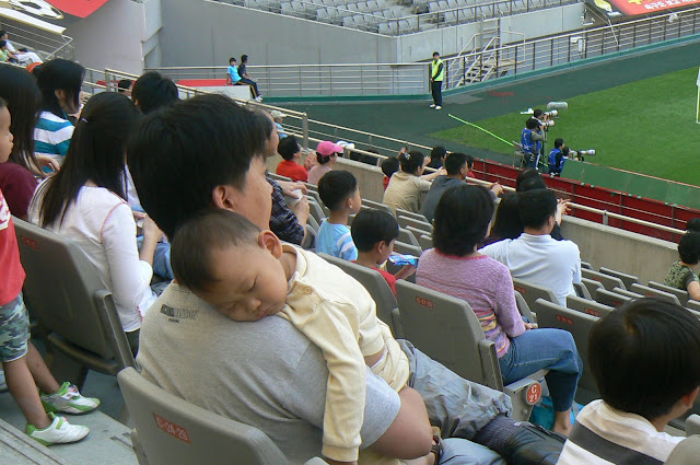 It was all too much for this young Daejeon Citizen fan