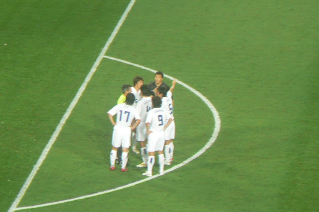 Korean players protest Switzerland's second goal