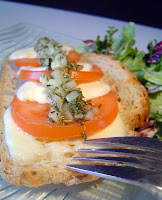 recettes entrees Mozzarella panée et sa salade