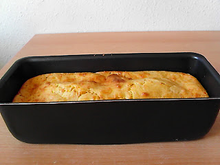 recettes entrees Cake au surimi et aux herbes