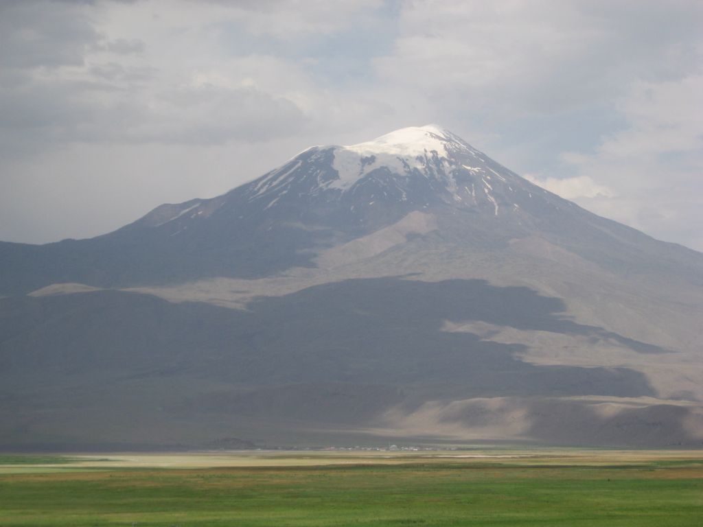 [15+-+Ararat.jpg]